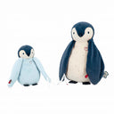 Pinguinul mare și puiul de pluș Kaloo, așezați separat