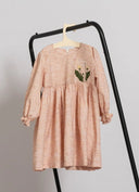 Rochie oranj pudra cu broderie floare de papadie