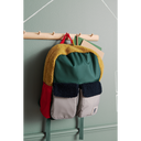 Rucsac Marlowe Classic Navy Multi Mix agățat, vedere din profil