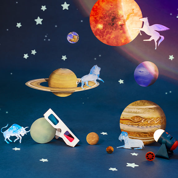 Planete și instrumente de explorare pe fundal albastru înstelat